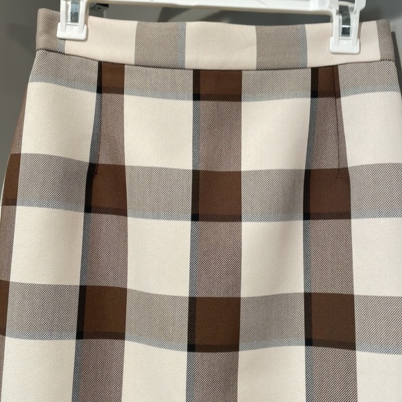 NWOT GORGEOUS PENCIL SKIRT - Picture 5 of 14